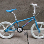 1986 Gt performer  blue