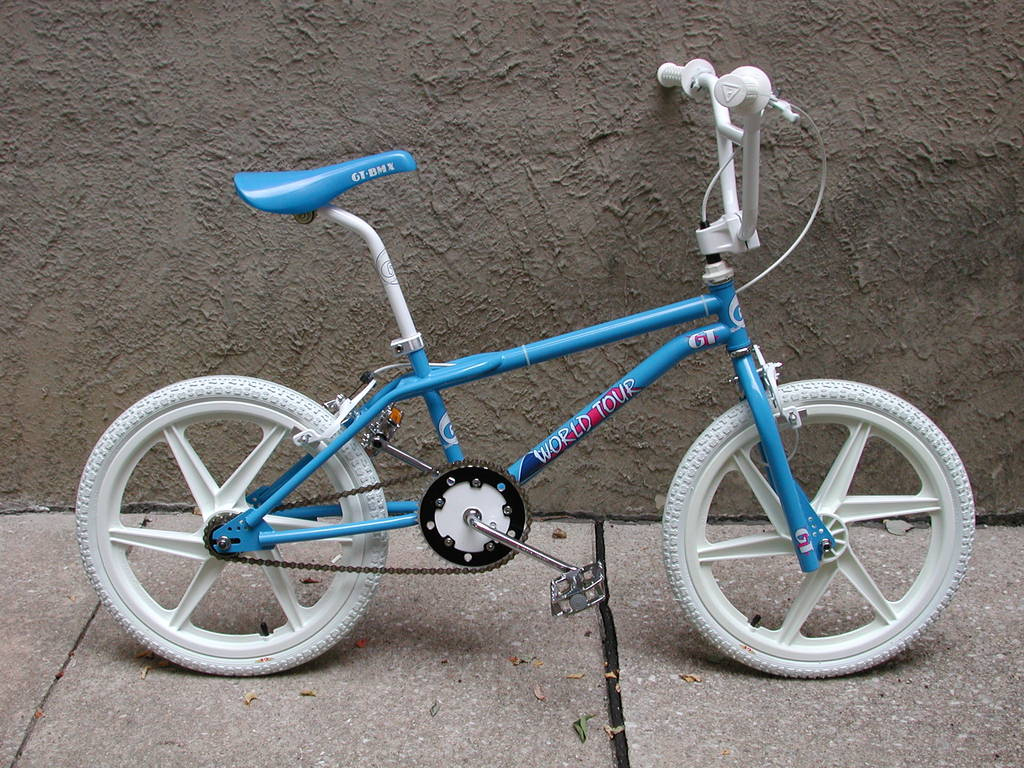 1986 Gt performer blue