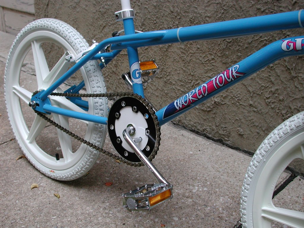 1986 Gt performer blue - Image 3