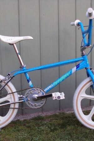 1987 Haro Team Sport – Blue with White Mag Wheels