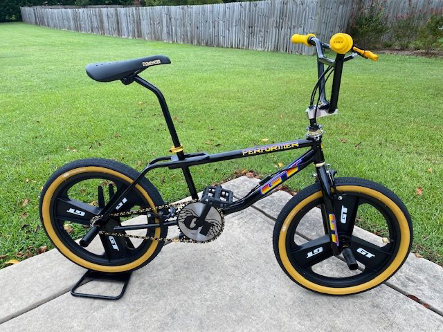 1996 Gt performer BMX