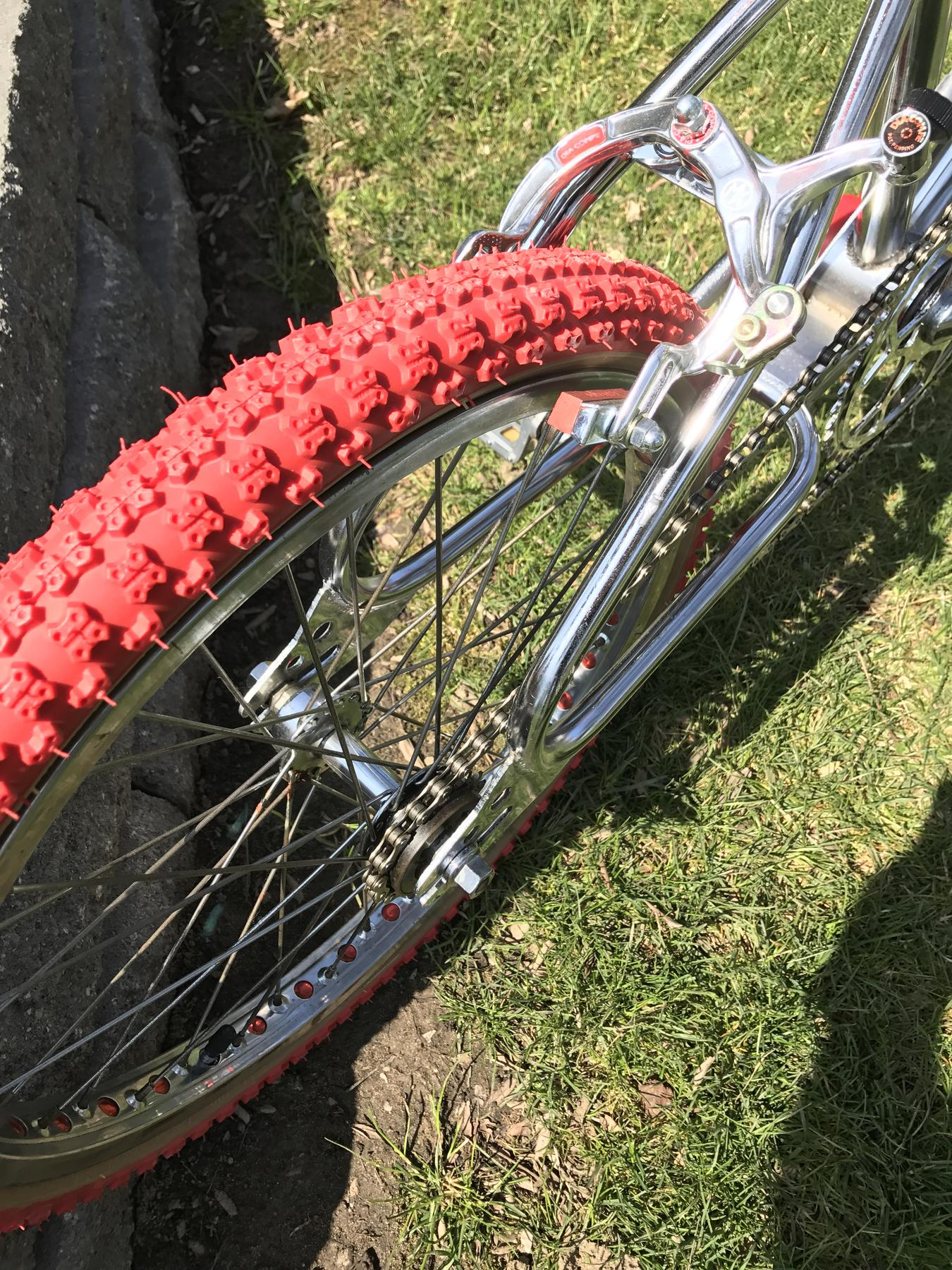 1983 mongoose California chrome - Image 4