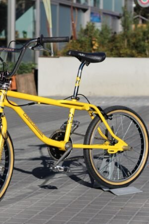 1988 GT Performer – Yellow.