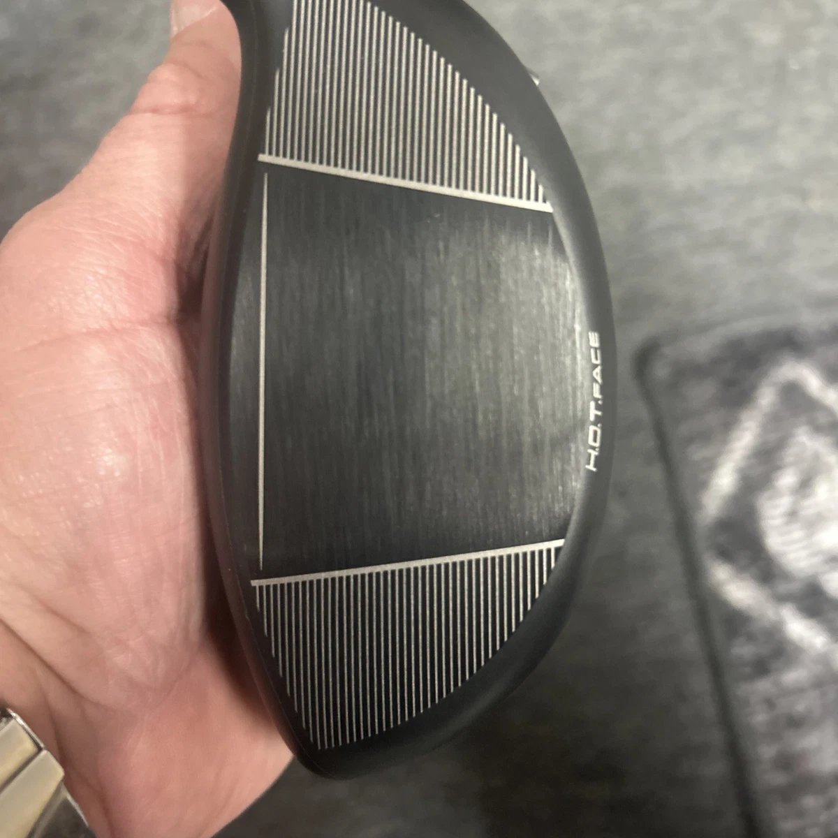 Cobra Ds Adapt Max K 10.5* Driver Club Head Only RH Open Box - Image 2