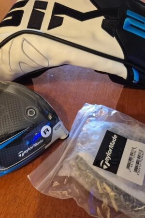 NEW STILL IN PLASTIC TaylorMade SIM 2 Max 10.5* Driver Head Only RH w HC & TOOL