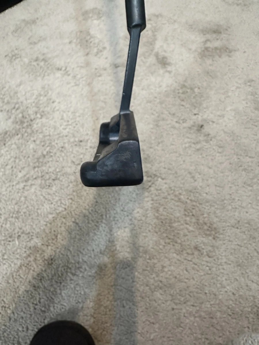 Scotty Cameron Pro Platinum Newport Mid Slant 35" Putter RH (with Headcover) - Image 6