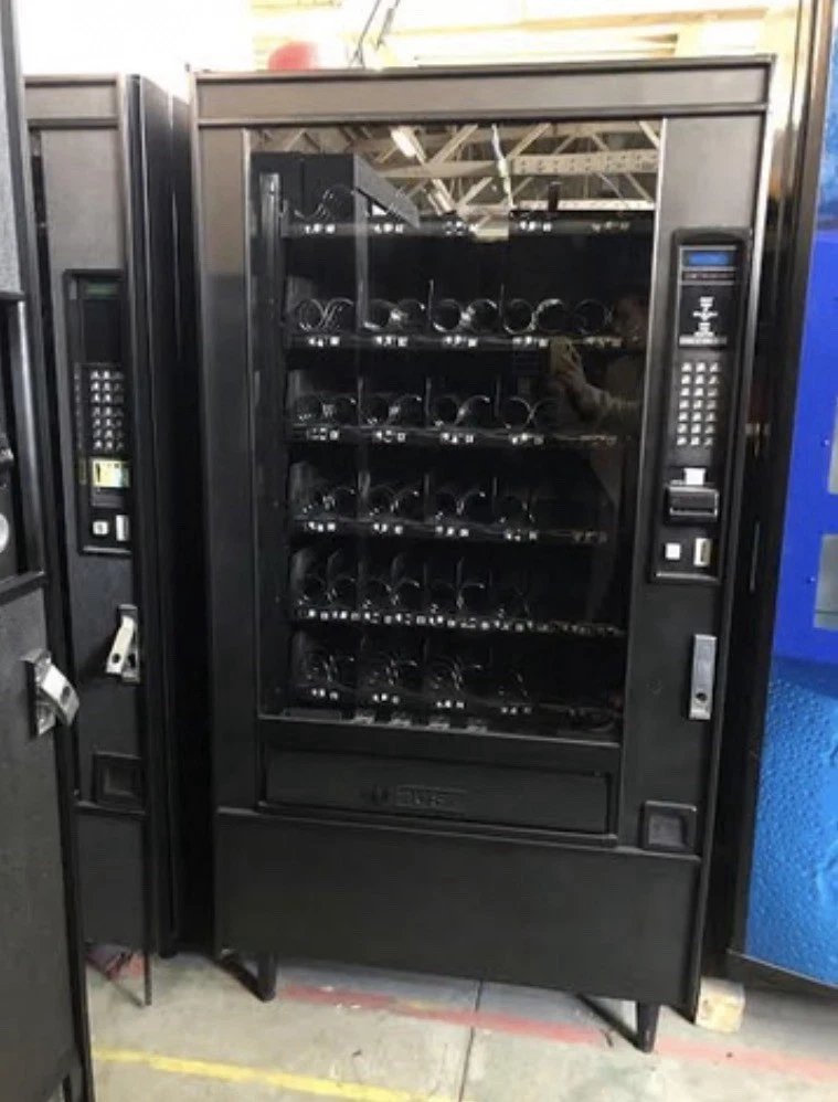 CRANE NATIONAL 157 SNACK VENDING MACHINE