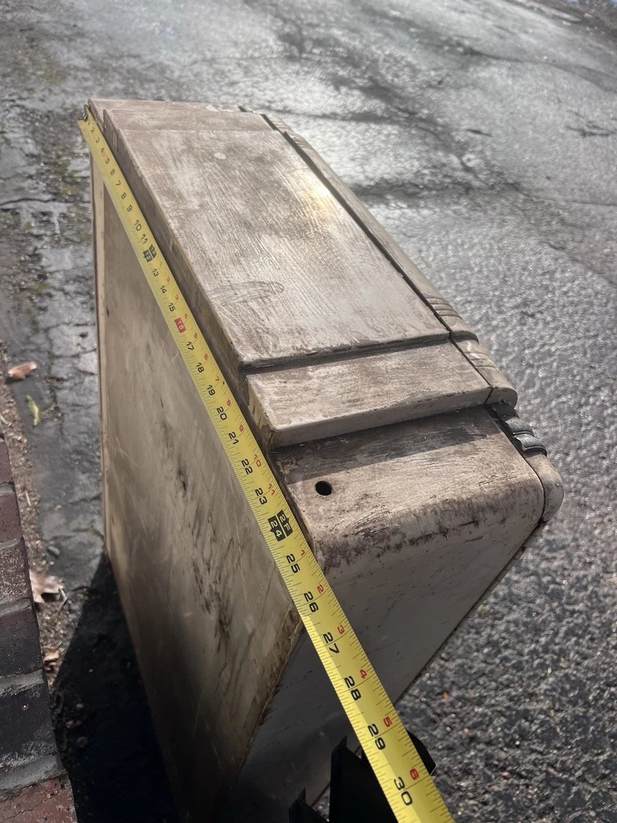 Vtg 1930’s Swag Art Deco Rowe Cigarette Vending Machine Modern Mid Century Parts - Image 2