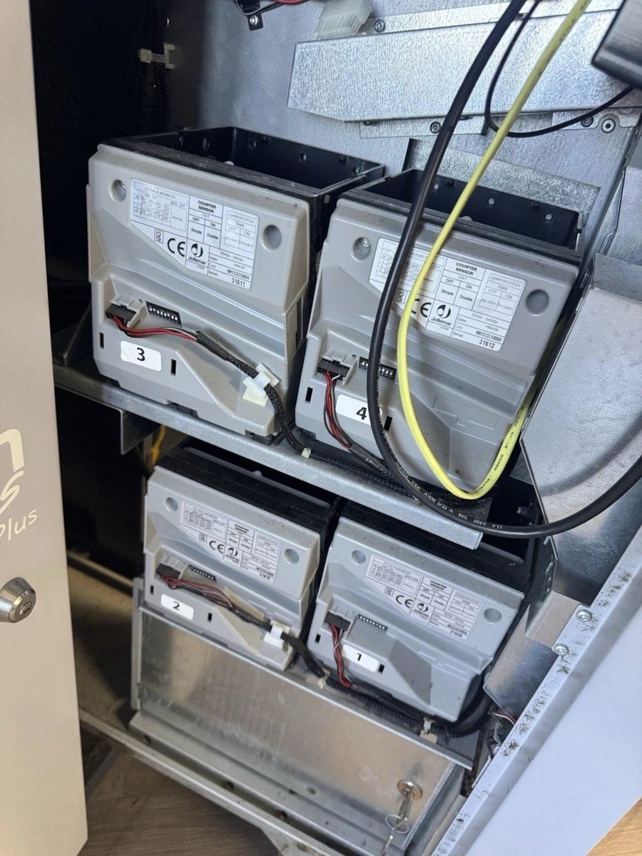 Jofemar Vision E-S Vending Machine With 10-Inch Touch Screen - Image 2