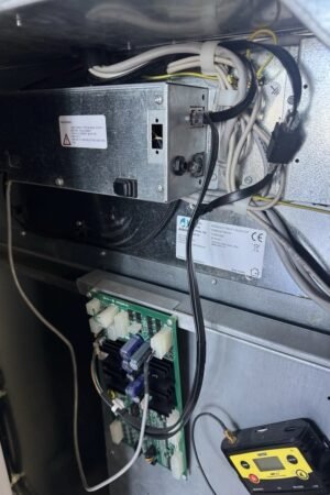 The Jofemar Vision E-S Vending Machine with a 10-inch touchscreen is a modern, high-tech vending solution designed for a variety of applications, from snacks and beverages to electronics and other products. It typically comes with several advanced features for both customers and operators.
Here are some key features that are commonly associated with the Jofemar Vision E-S vending machine:
Key Features:
10-inch Touchscreen:
The large, easy-to-use touchscreen allows customers to browse the available products, make selections, and complete transactions quickly. The interface is user-friendly and visually engaging.
Digital Payment Options
These machines often support various digital payment methods, such as credit/debit cards, mobile payment apps (like Apple Pay or Google Pay), and even QR code payments.
Customizable Interface:
Operators can often customize the touchscreen interface to match their branding or display different types of products effectively.
Energy Efficiency:
Modern vending machines like this are designed to be energy-efficient, which helps to reduce operating costs and environmental impact.
Smart Technology:
Some models are connected to the internet, allowing remote monitoring and management of stock levels, sales data, and machine health. This can be particularly useful for operators managing multiple machines.
Product Flexibility:
These machines can offer a wide range of products, such as snacks, drinks, and even tech gadgets, making them versatile for different locations and customer needs.
Security:
They come with secure locking systems to prevent theft, both of the products inside and the money in the machine.
Ideal Locations:
Offices and Commercial Spaces: With customizable options, they can cater to professional environments offering snacks, drinks, or even office supplies.
Shopping Malls & Airports: Locations with heavy foot traffic could benefit from a machine that offers quick purchases of snacks, beverages, or small gadgets.
Gyms: These machines can offer energy drinks, protein bars, or other fitness-related items.