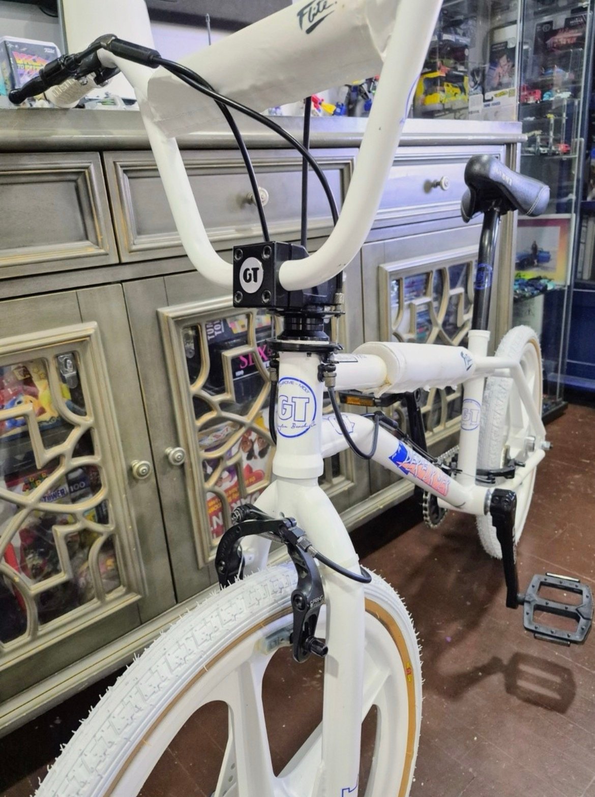 2019 GT Pro Performer Heritage BMX Bike 20" White, With Add Ons (Discontinued) - Image 2