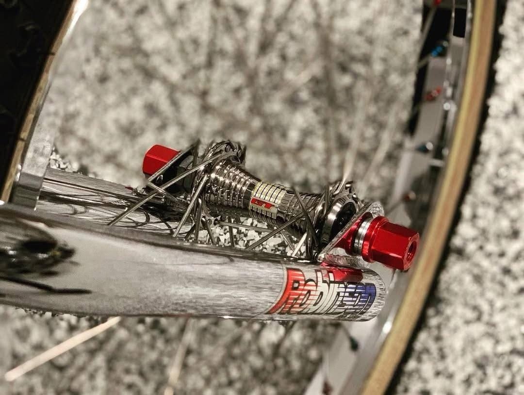 1990 Robinson Amtrac – Rare Old-School Powerhouse - Image 7