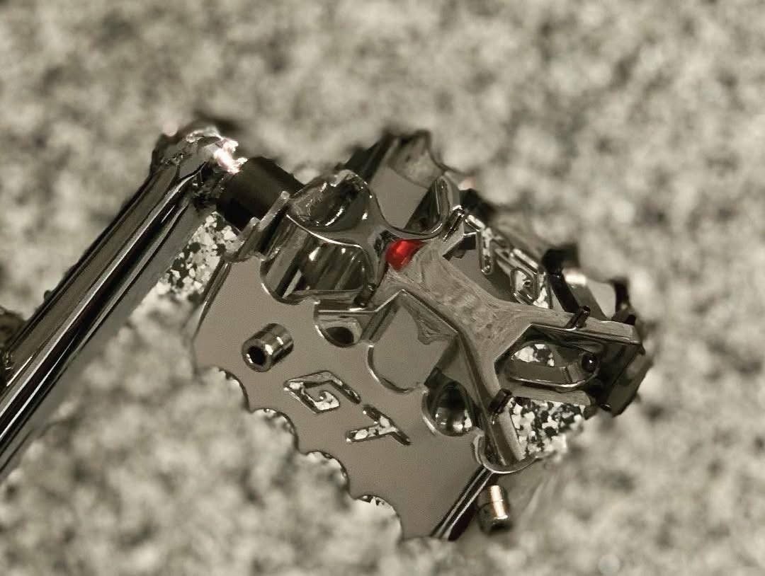 1990 Robinson Amtrac – Rare Old-School Powerhouse - Image 6