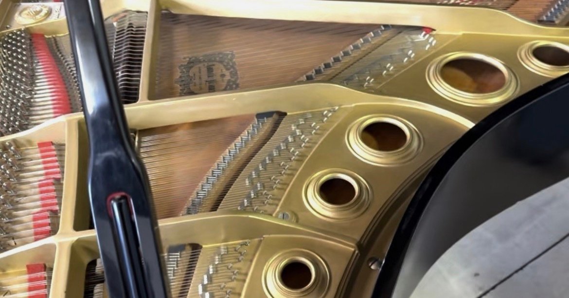 Yamaha C3 Conservatory Grand Piano Made in Japan 1982 - Image 3