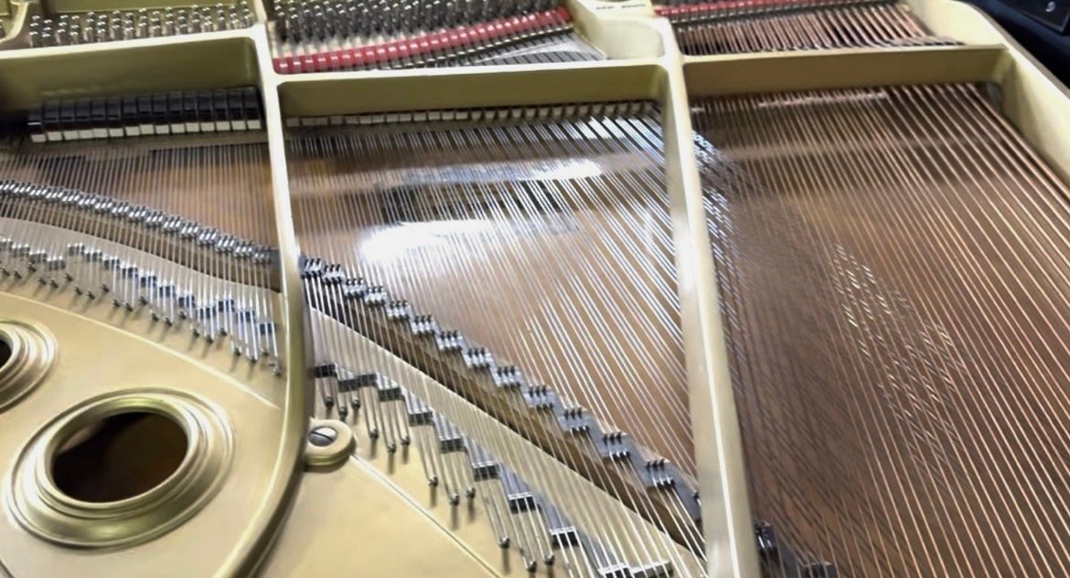 Yamaha C3 Conservatory Grand Piano Made in Japan 1982 - Image 5