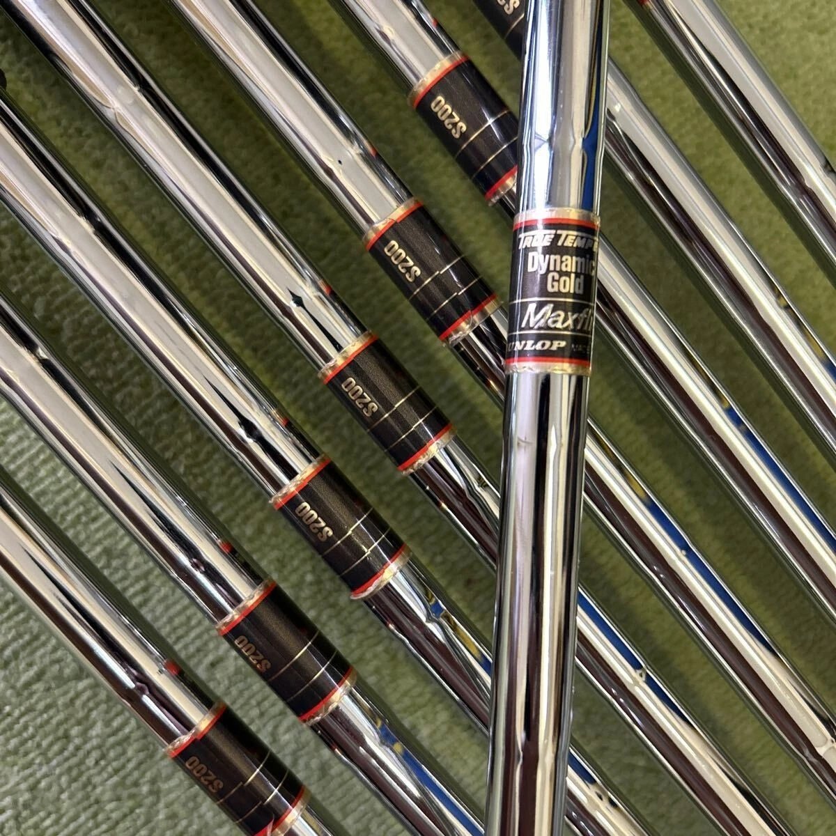 Used DUNLOP PRO MODEL DP-701 #2 -PW, irons Dynamic Gold S200 - Image 10