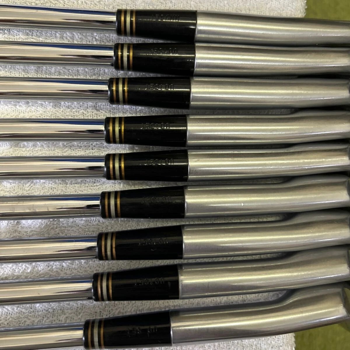 Used DUNLOP PRO MODEL DP-701 #2 -PW, irons Dynamic Gold S200 - Image 5