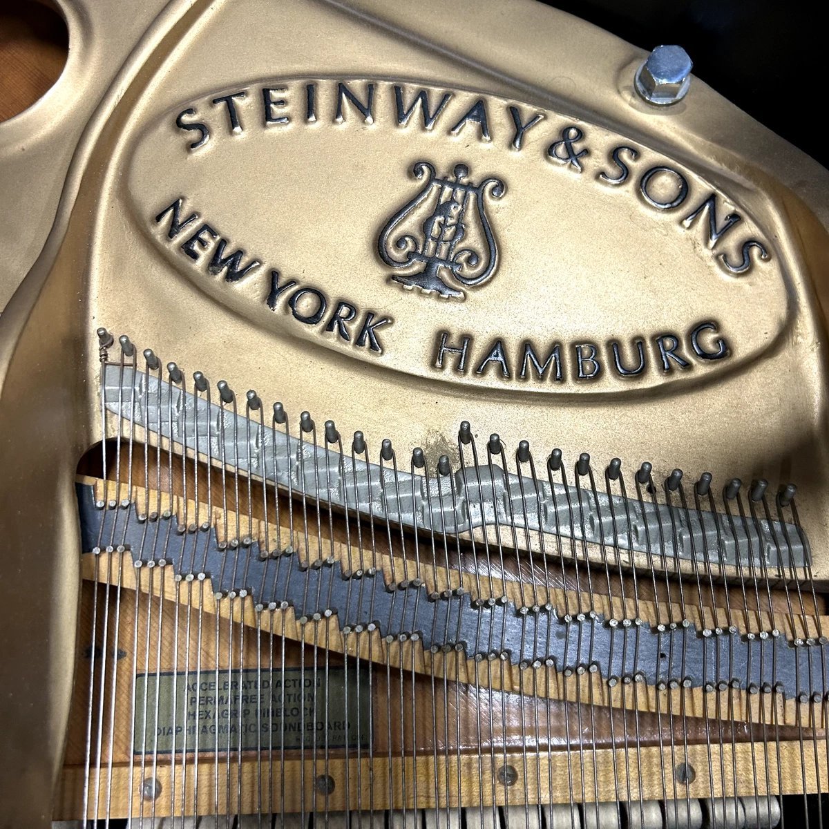 Steinway & Sons Model M Grand Piano 1980. - Image 11