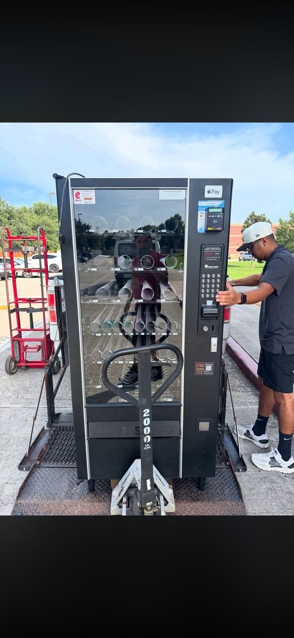 Snack Vending Machine – LCM II, 112, or AP Studio Series Model