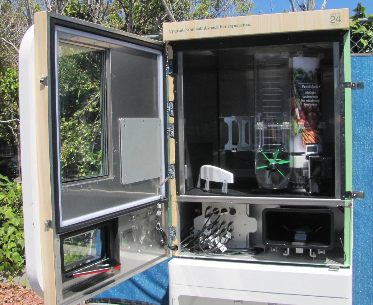 Chowbotics Sally01 Fresh Meal Salad Food Refrigerated Vending Machine AS IS 120V - Image 11